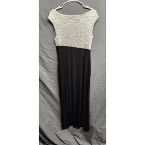 DAZZLING BLACK AND WHITE MAXI DRESS - SIZE 14